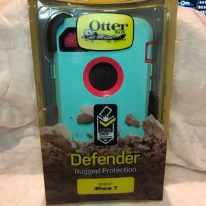 iPhone 7 Defender Case
